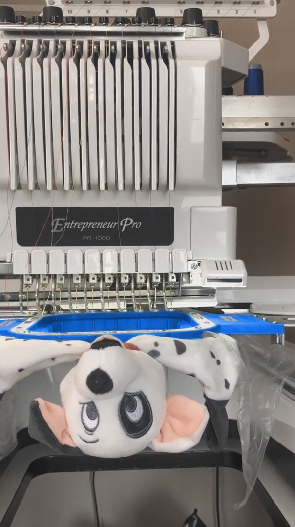 Mastering Embroidery Robe Techniques: From Setup to Stunning Personalization