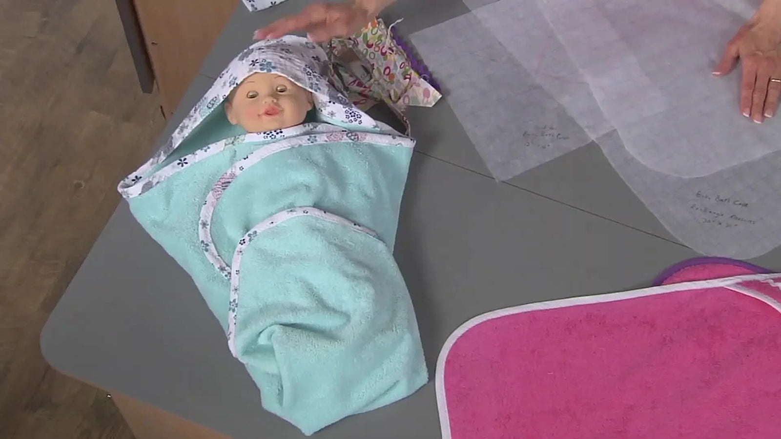 A Baby Bath Cape That Looks Boutique (Not Homemade): Bias Binding, Walking Foot Control, and Terry-Cloth Embroidery That Won’t Sink