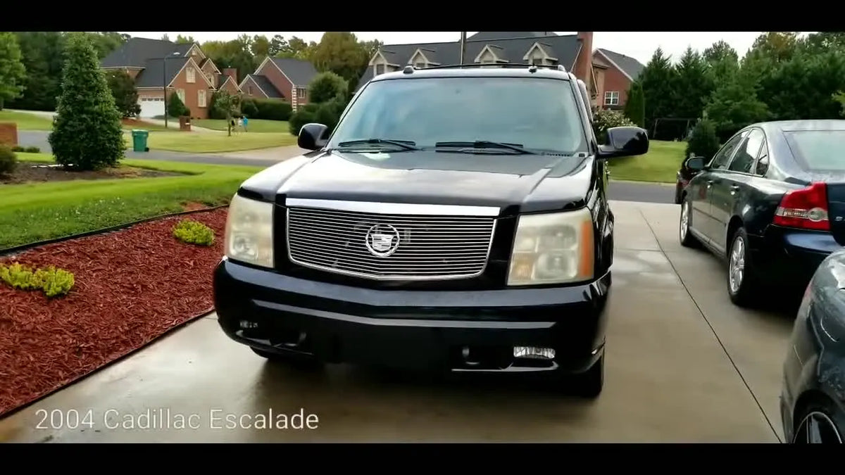 Front view of a 2004 Cadillac Escalade before headliner repair.