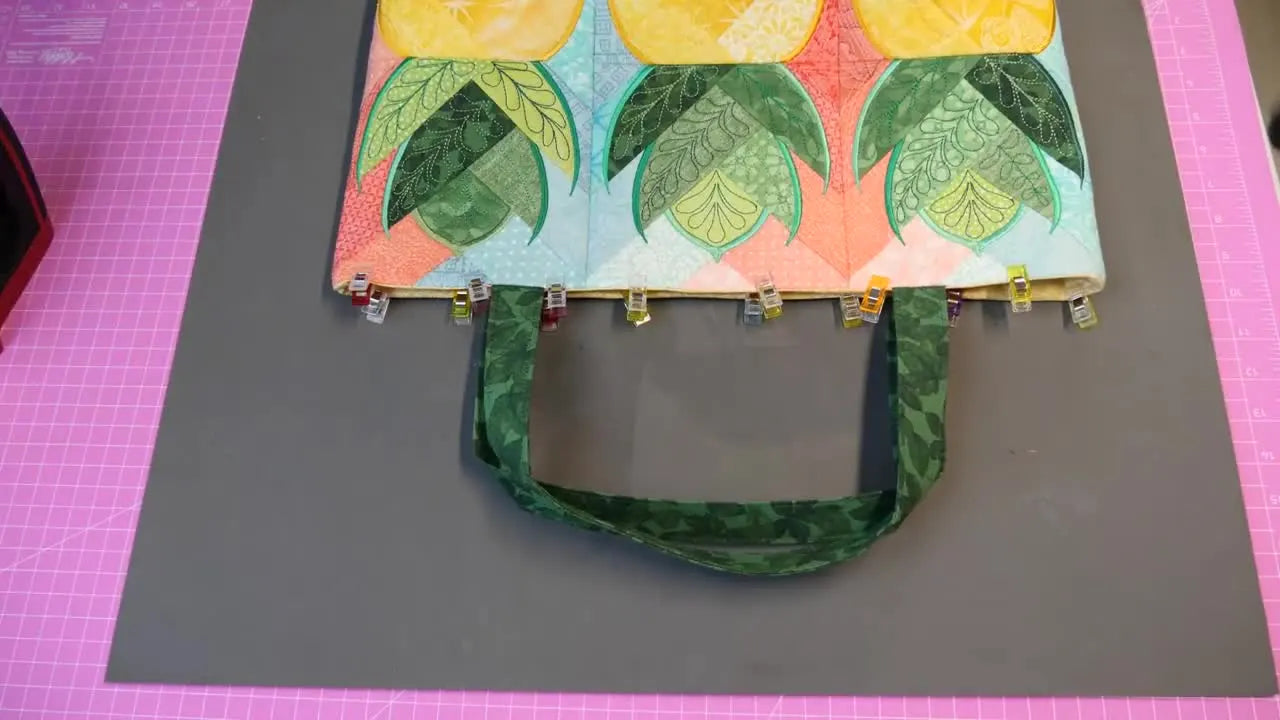 The Pineapple Tote Bag Sew-Along: Nail the Sweet Pea Herringbone Blocks, Avoid Bulk, and Finish Like a Pro