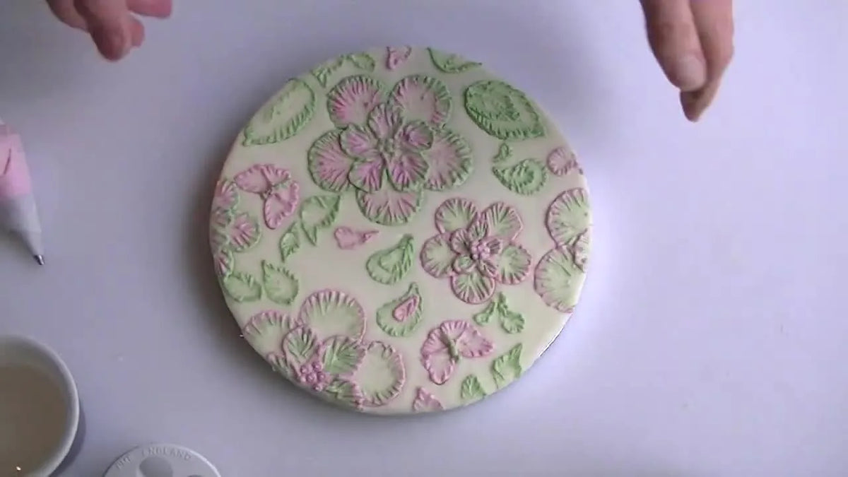 Elegant Two-Color Brush Embroidery on Cake Boards | Zoe’s Fancy Cakes Tutorial