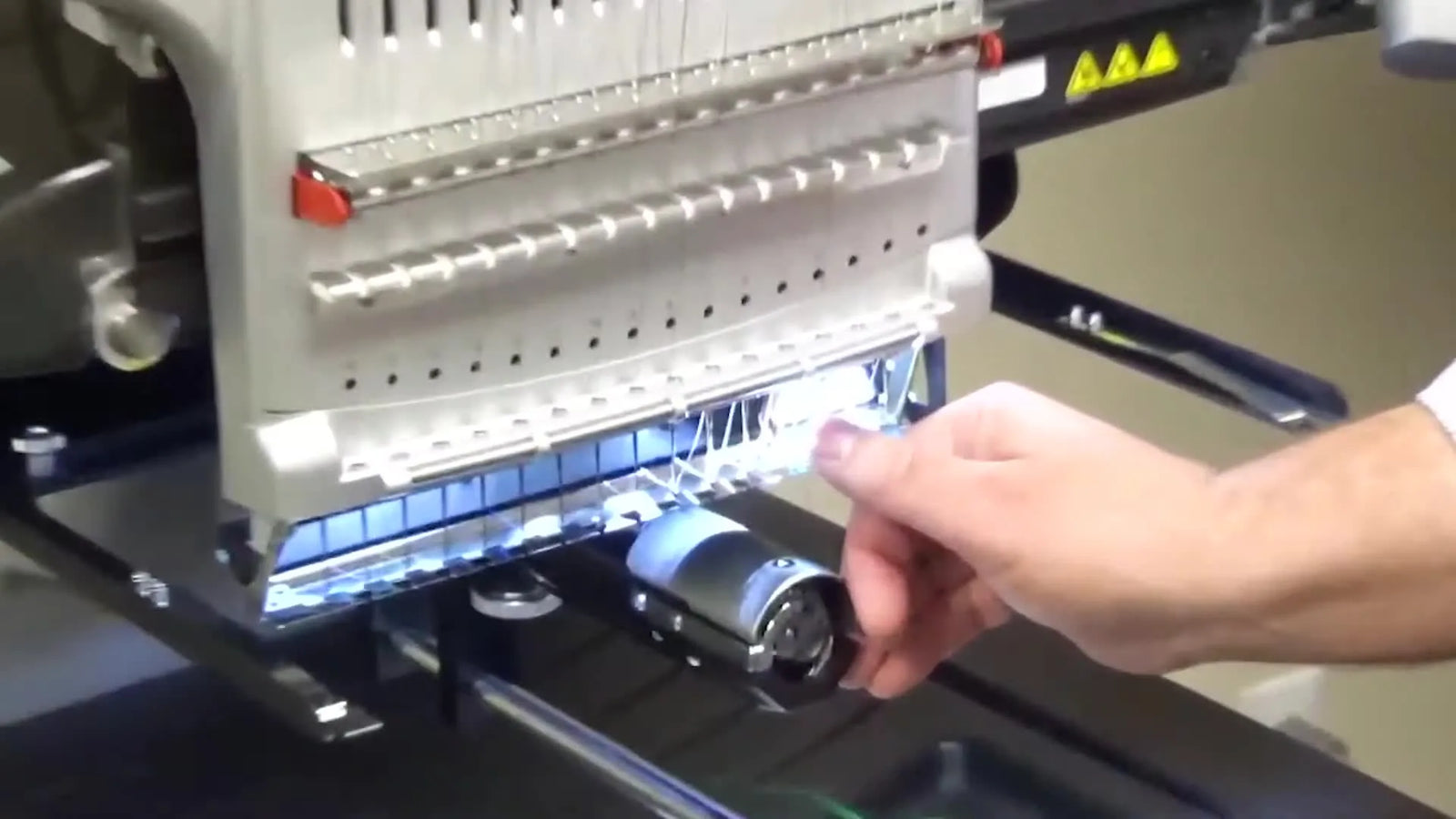 Stop Thread Breaks on the Melco Bravo: A Top-Down Checklist That Fixes 90% of Snaps Before You Touch Tension