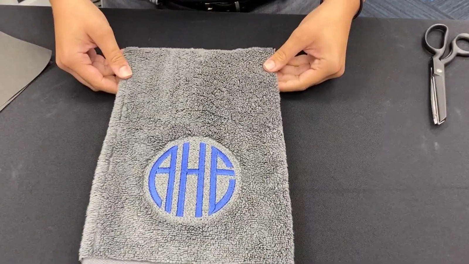 Monogramming Terry Towels on the Avancé 1501C: The Knockdown Stitch Workflow That Stops “Sinking” for Good