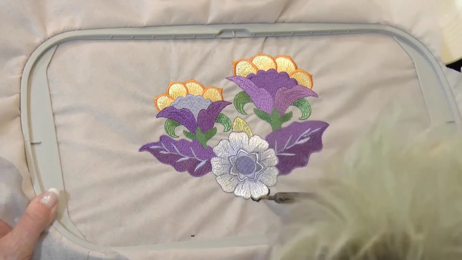 No-Scissors Free-Standing Embroidery Patches: Burning No Show Mesh Cleanly, Then Stitching Them onto Stretchy Denim Without Puckers
