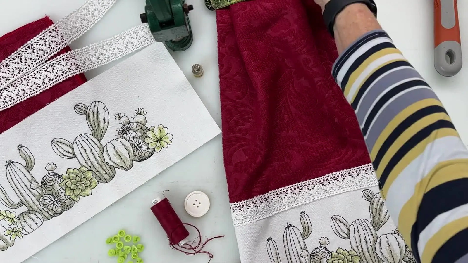 Easy In-the-Hoop Towel Topper with Lace and Snaps (Beginner-Friendly)