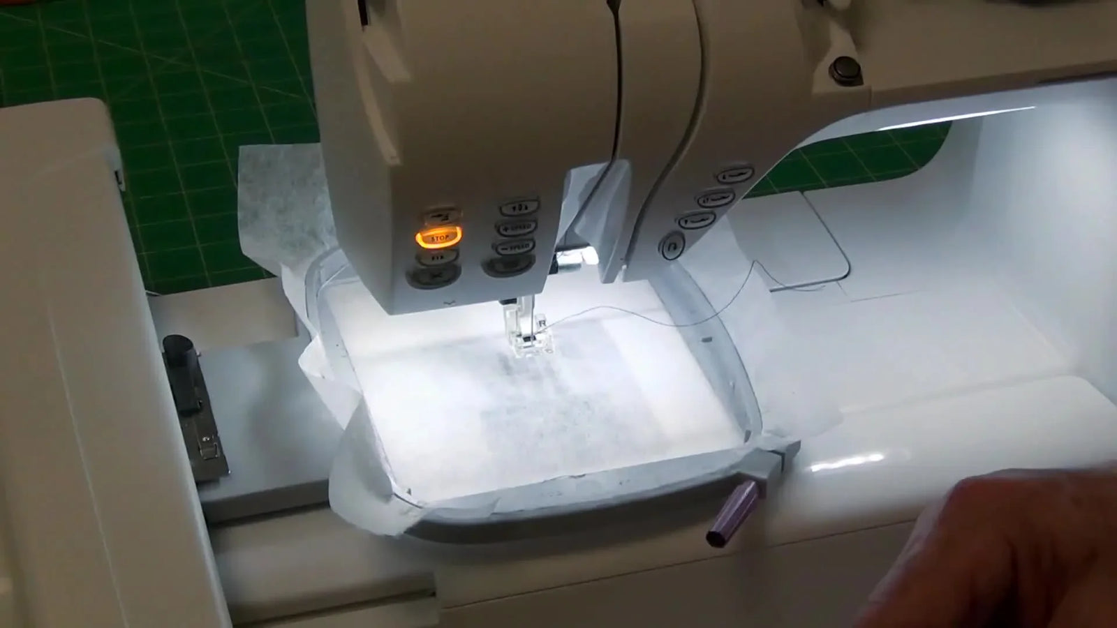 Every Husqvarna Viking Designer SE Button That Actually Matters: Park, Stop, Fix (Floating), Cut, and Speed—Without the Rookie Mistakes