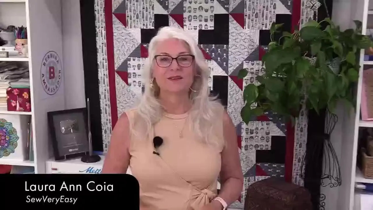Presenter Laura Ann Coia introduces the topic of 60âweight thread.