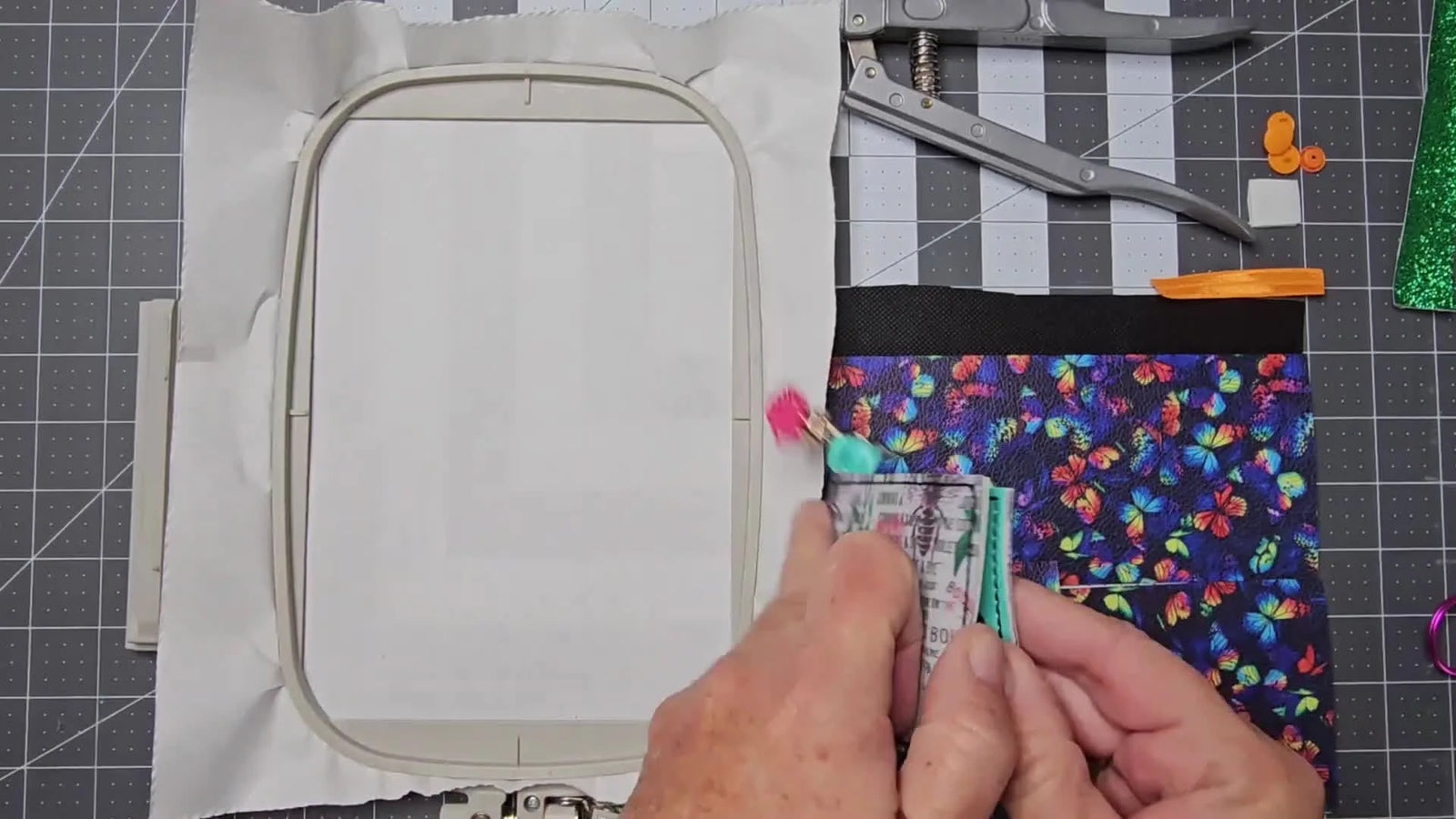 DIY ITH Bend Wallet on a Single-Needle Embroidery Machine: The Clean, No-Drama Vinyl Method (Plus the Snap Trick That Saves Needles)