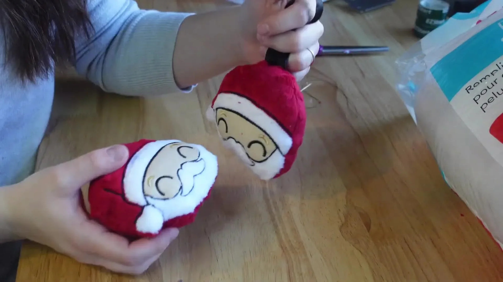 DIY In‑the‑Hoop Stuffed Santa: Machine Embroidery Guide