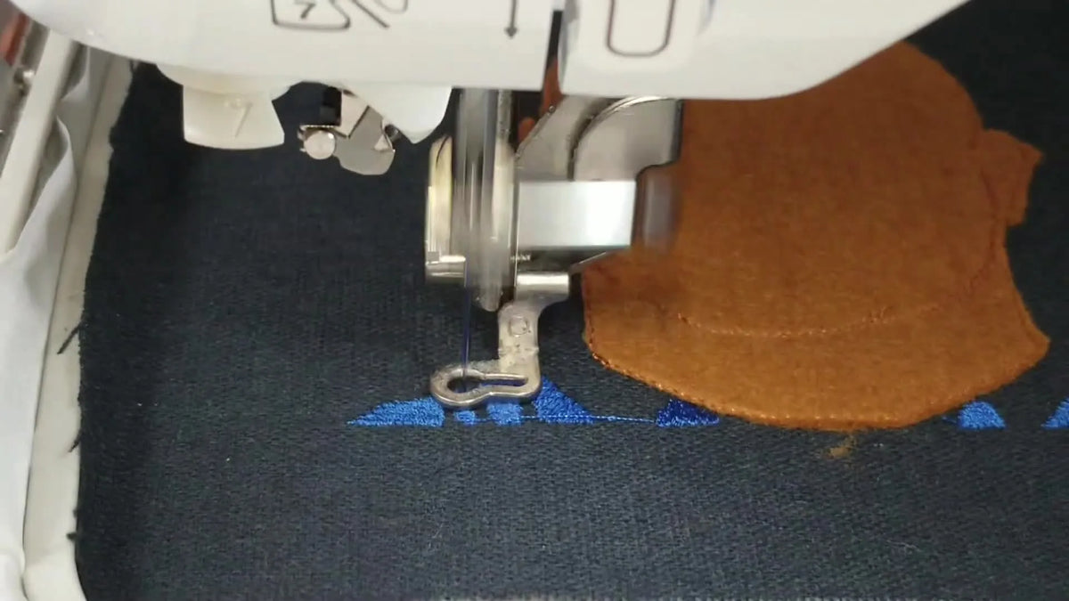 A Deebo Appliqué Patch on the Brother SE600: Clean Edges, No Gaps, and a Hooping Workflow That Saves Your Hands