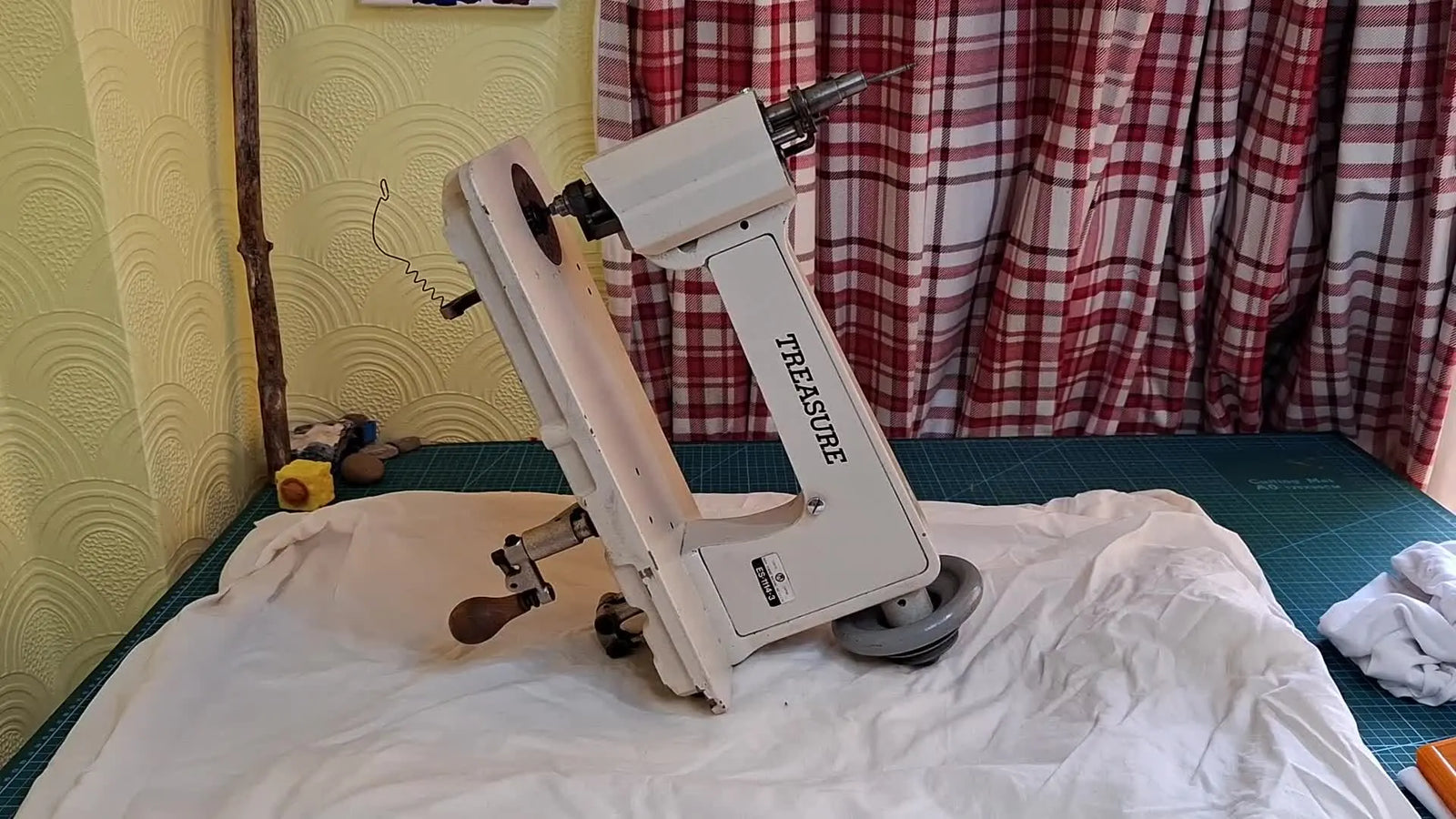 Treasure Chain Stitch Machine “Spa Day”: The No-Panic Maintenance Routine That Keeps a Singer 114w103-Style Clone Sewing Smooth